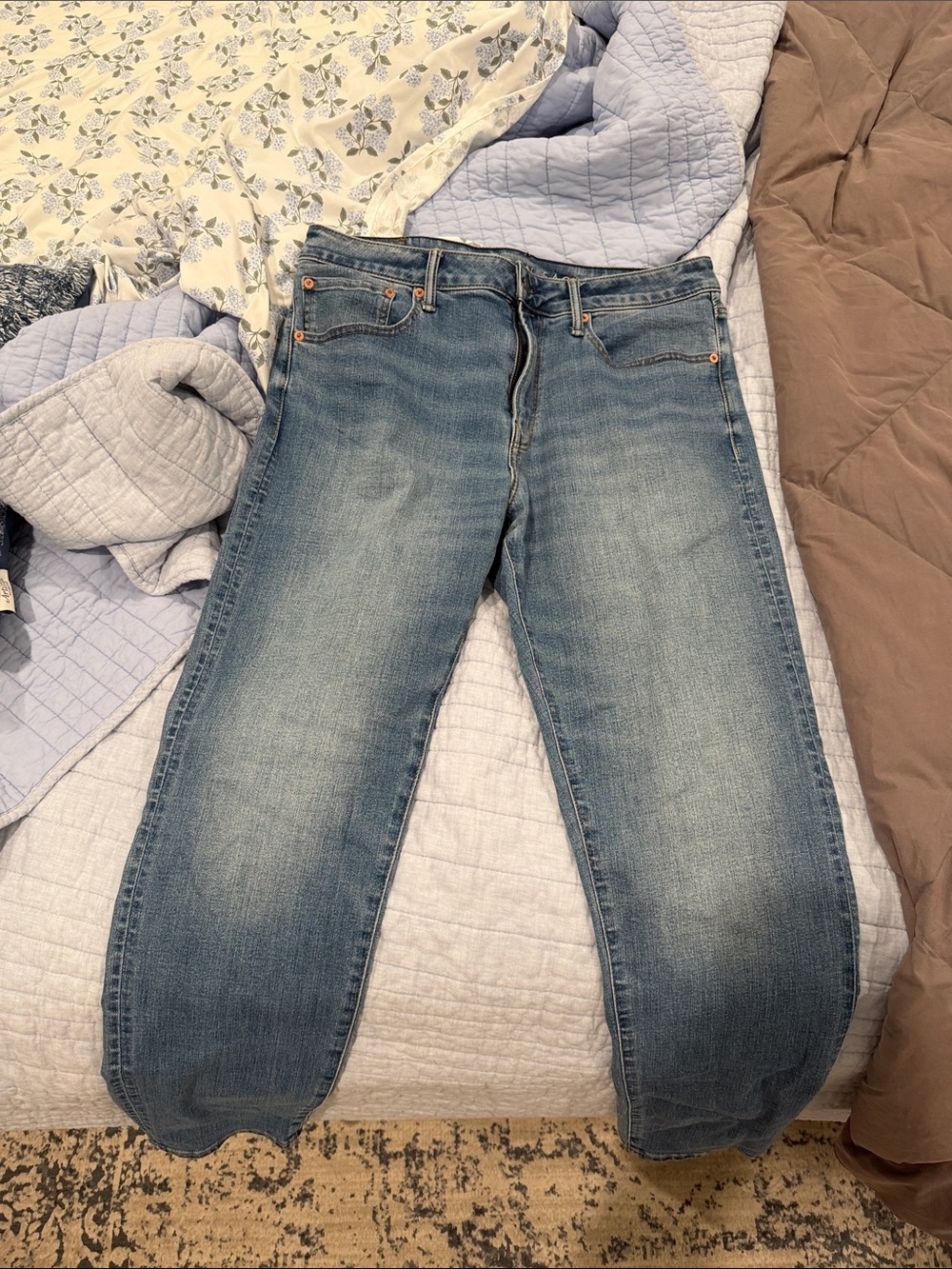 Classic Men’s Light Blue Denim Jeans